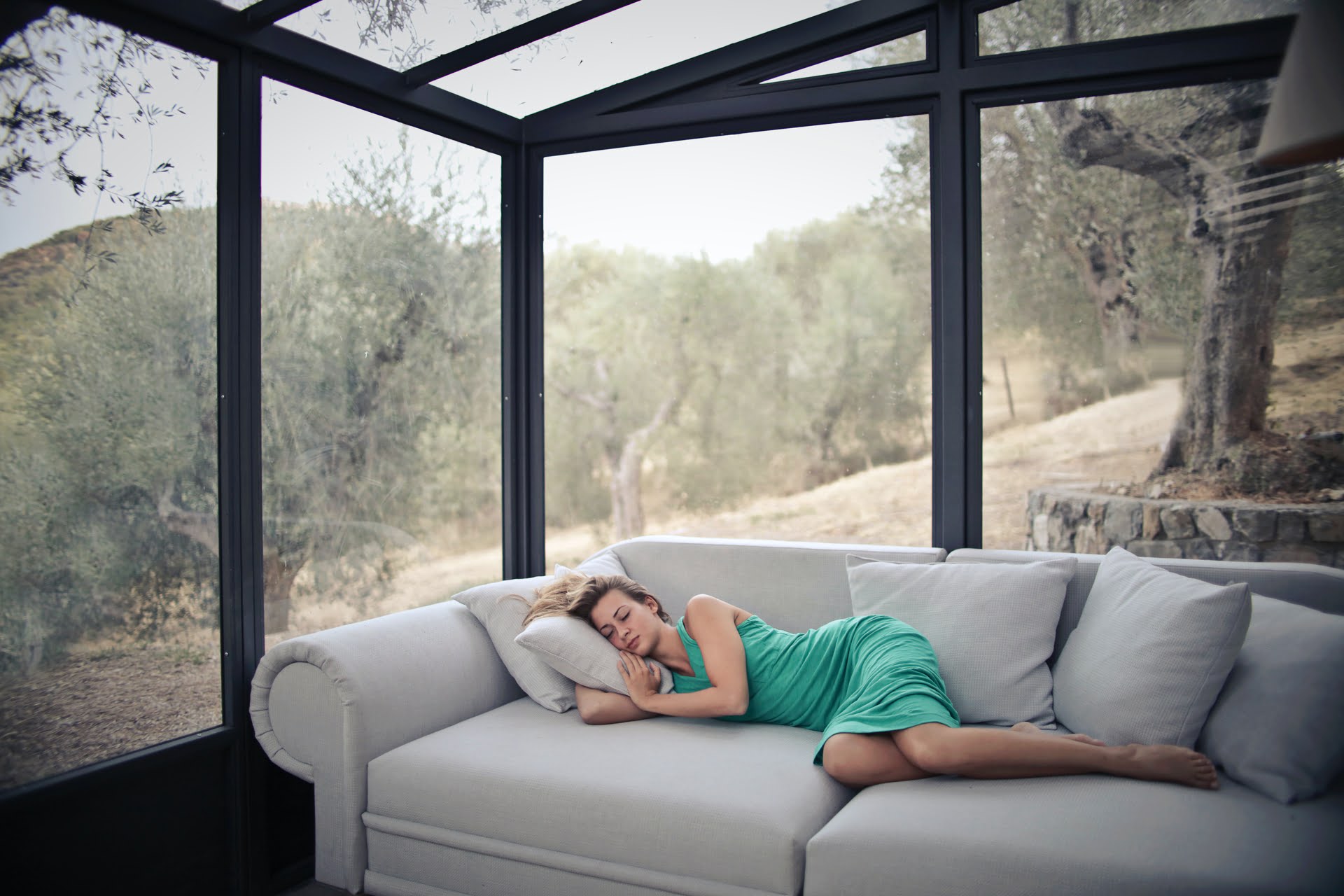 Étagère en Verre sur Mesure : maximiser l’espace avec panache ! 4 Veranda et verriere de toit sur mesure
